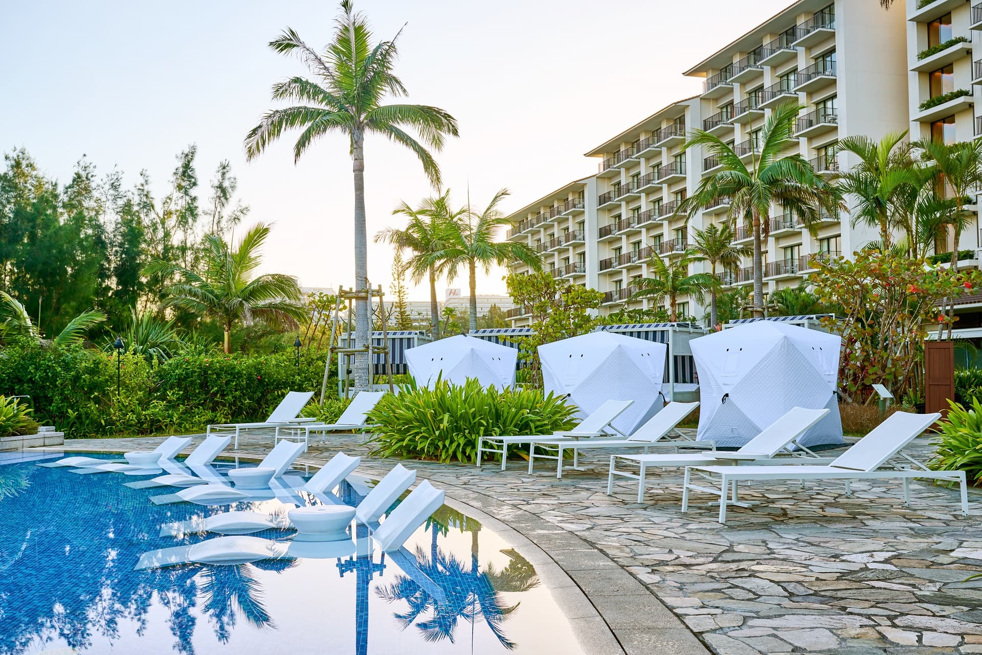 冬季限定！ ハレクラニ沖縄で自然を楽しむテントサウナがオープン